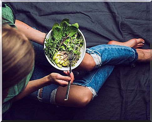 Woman eating healthy